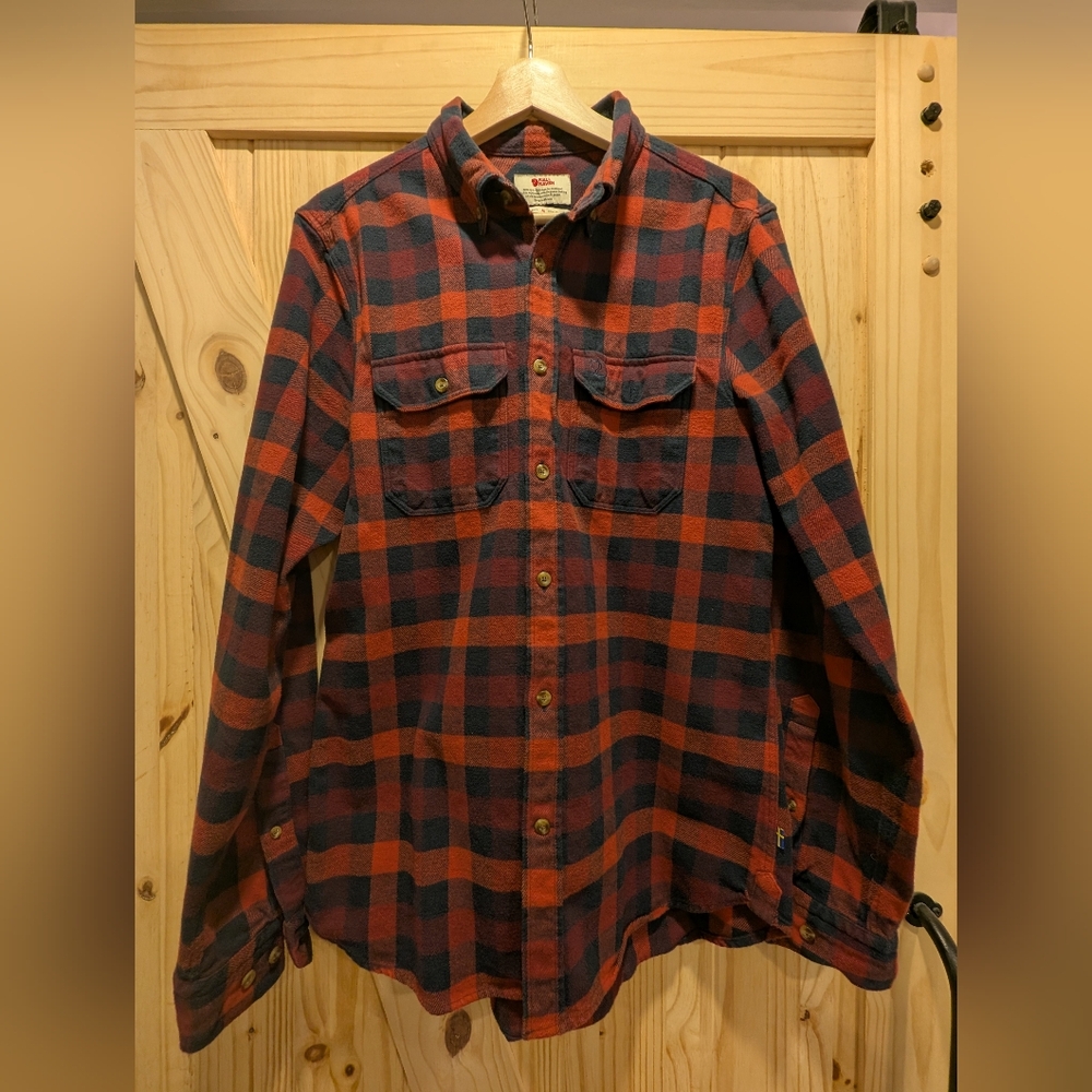 Fjallraven Men's thick Red and Blue Plaid Button-Up Shirt, Medium